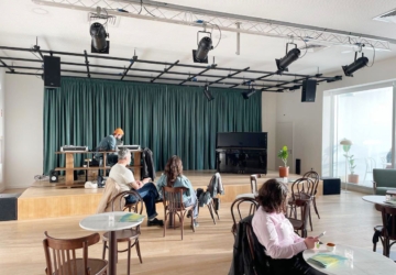 Palco: o novo “café, bistro e listening bar” do Centro Cultural de Caldas da Rainha